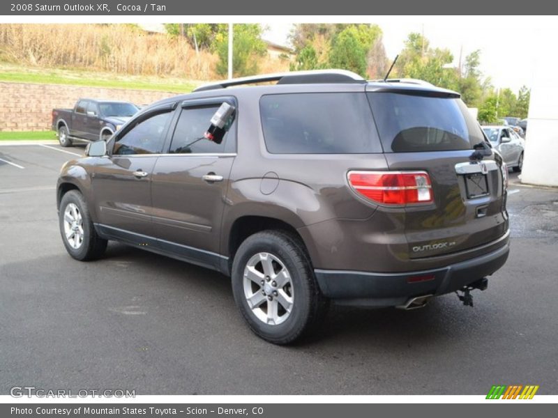 Cocoa / Tan 2008 Saturn Outlook XR