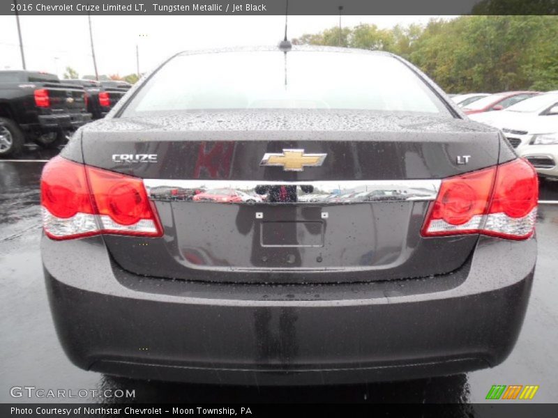 Tungsten Metallic / Jet Black 2016 Chevrolet Cruze Limited LT