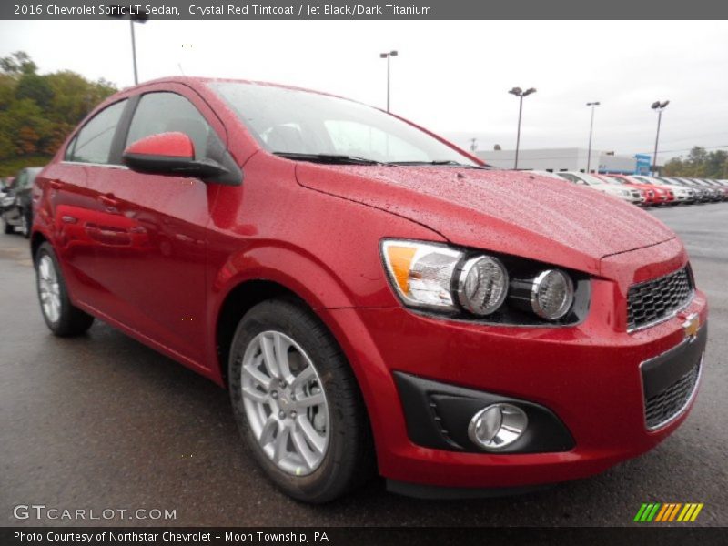 Front 3/4 View of 2016 Sonic LT Sedan