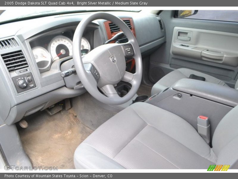 Bright Silver Metallic / Medium Slate Gray 2005 Dodge Dakota SLT Quad Cab 4x4