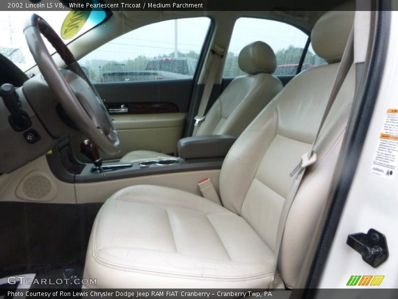 White Pearlescent Tricoat / Medium Parchment 2002 Lincoln LS V8