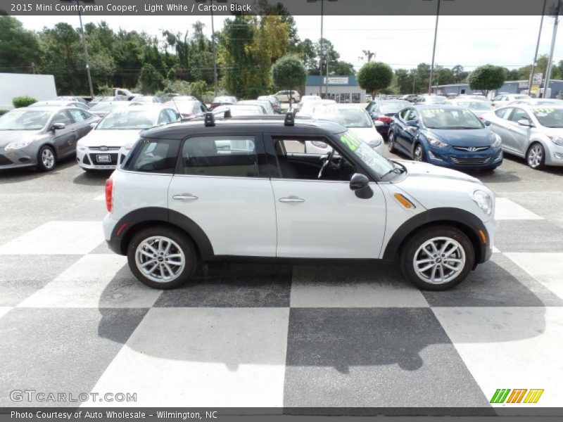 Light White / Carbon Black 2015 Mini Countryman Cooper