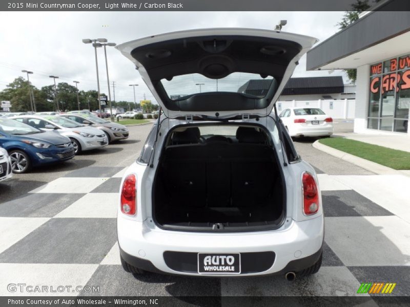 Light White / Carbon Black 2015 Mini Countryman Cooper