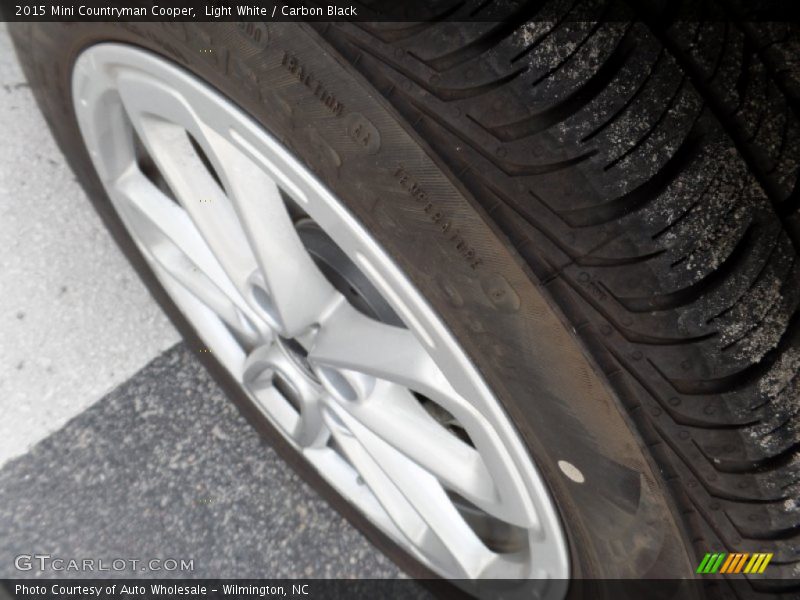 Light White / Carbon Black 2015 Mini Countryman Cooper