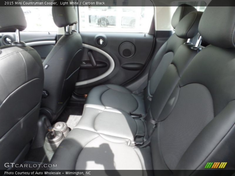 Light White / Carbon Black 2015 Mini Countryman Cooper
