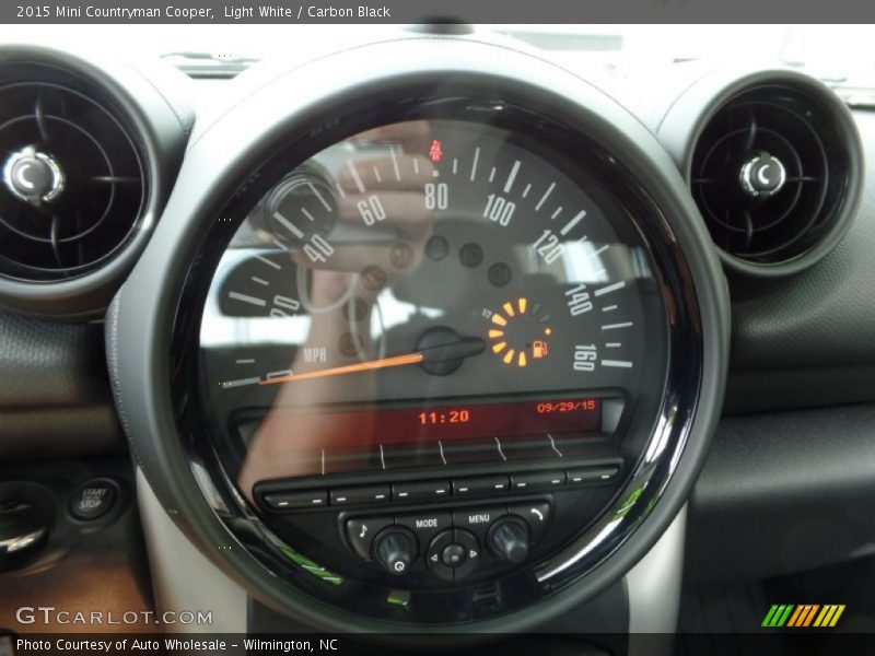 Light White / Carbon Black 2015 Mini Countryman Cooper
