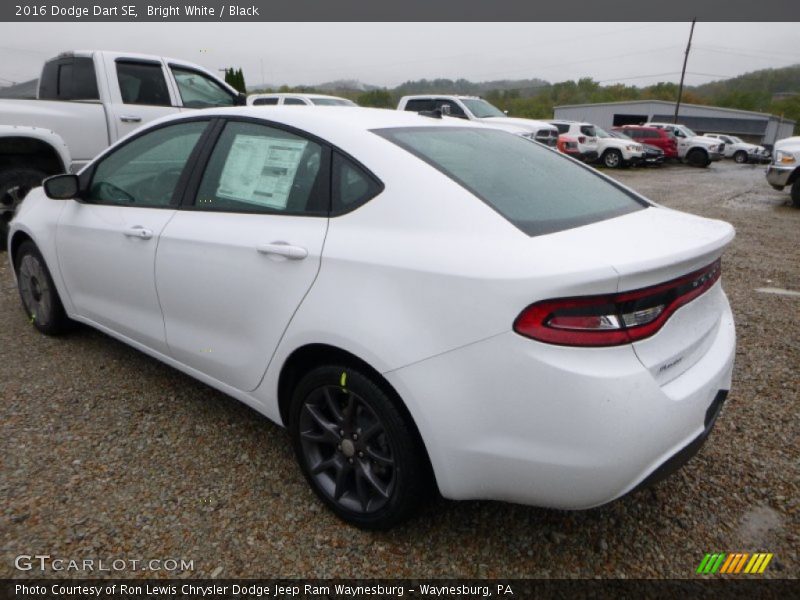 Bright White / Black 2016 Dodge Dart SE