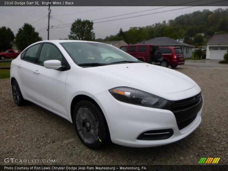 Bright White / Black 2016 Dodge Dart SE