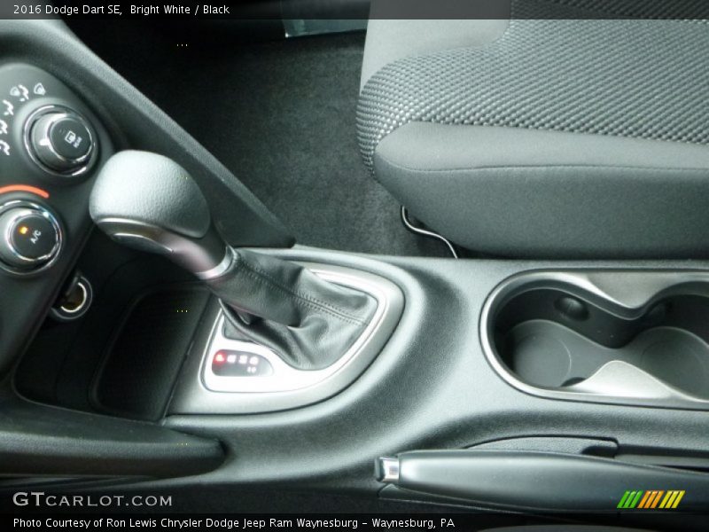 Bright White / Black 2016 Dodge Dart SE