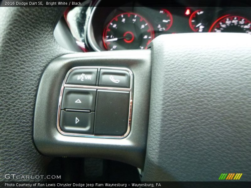 Bright White / Black 2016 Dodge Dart SE