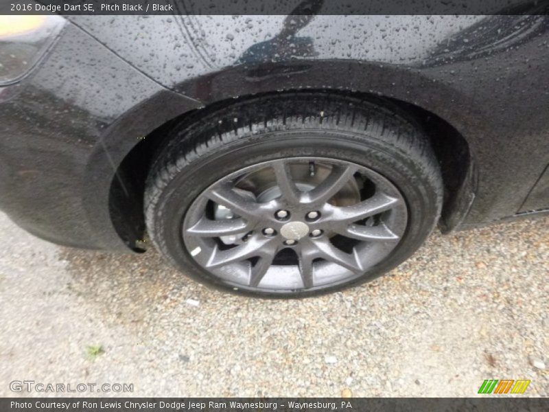 Pitch Black / Black 2016 Dodge Dart SE
