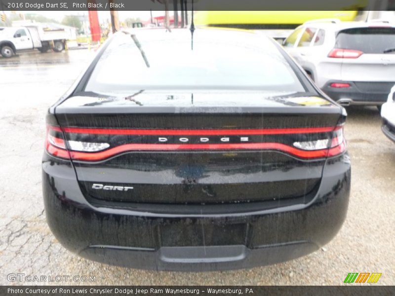 Pitch Black / Black 2016 Dodge Dart SE