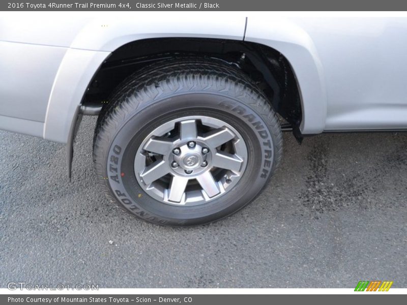 Classic Silver Metallic / Black 2016 Toyota 4Runner Trail Premium 4x4