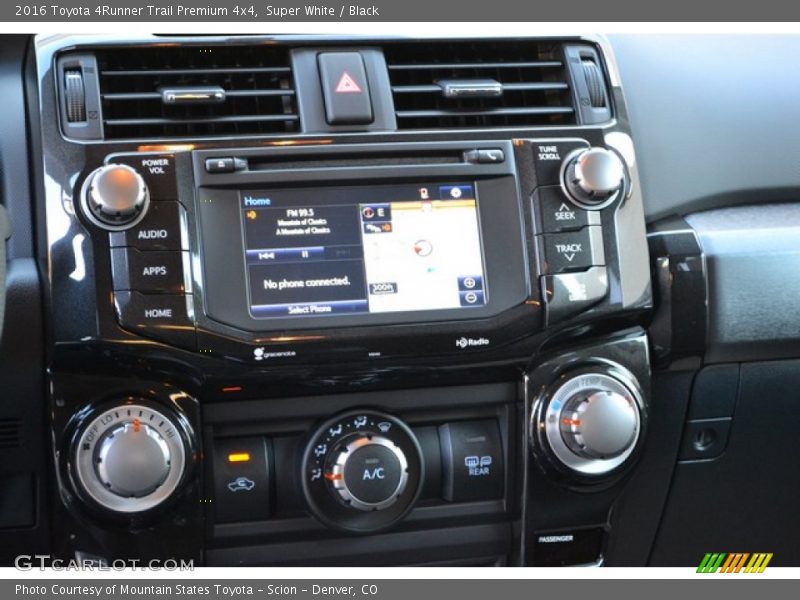 Super White / Black 2016 Toyota 4Runner Trail Premium 4x4
