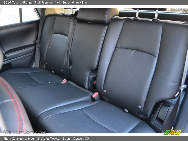 Super White / Black 2016 Toyota 4Runner Trail Premium 4x4