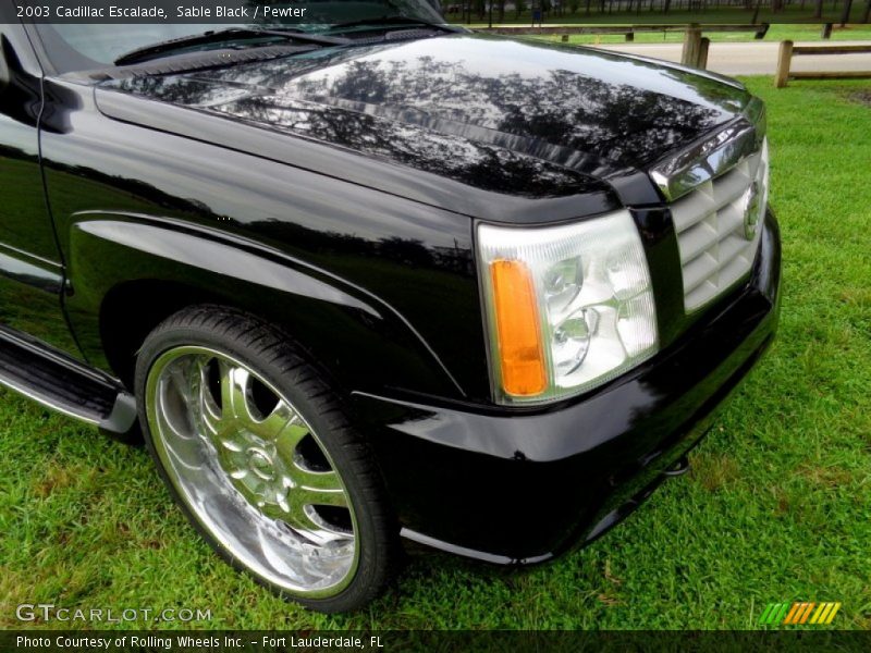 Sable Black / Pewter 2003 Cadillac Escalade