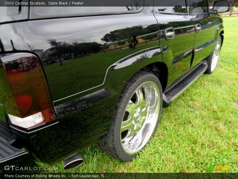 Sable Black / Pewter 2003 Cadillac Escalade