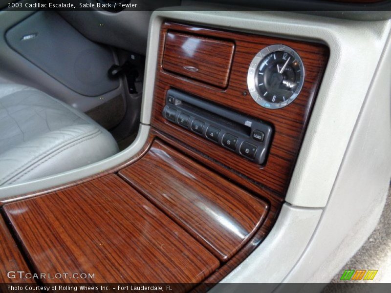 Sable Black / Pewter 2003 Cadillac Escalade