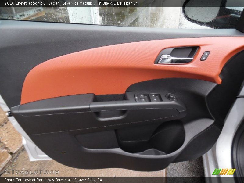 Silver Ice Metallic / Jet Black/Dark Titanium 2016 Chevrolet Sonic LT Sedan