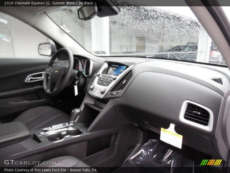 Summit White / Jet Black 2016 Chevrolet Equinox LS