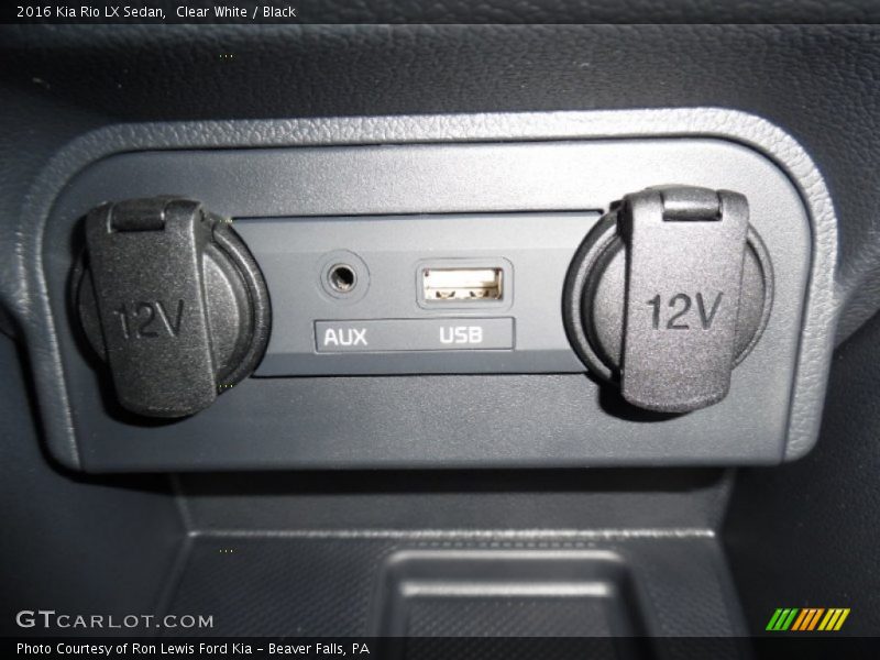 Clear White / Black 2016 Kia Rio LX Sedan