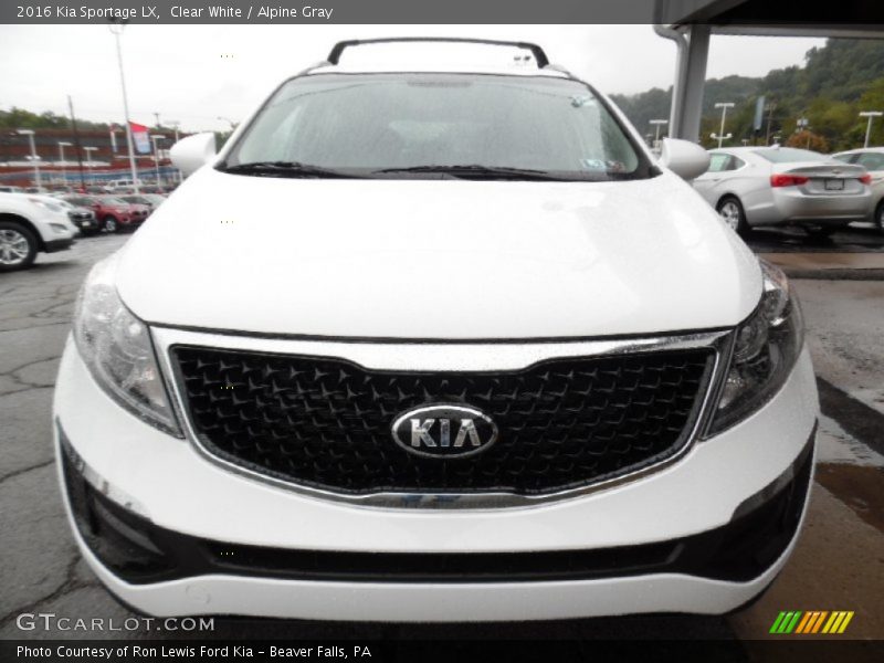 Clear White / Alpine Gray 2016 Kia Sportage LX