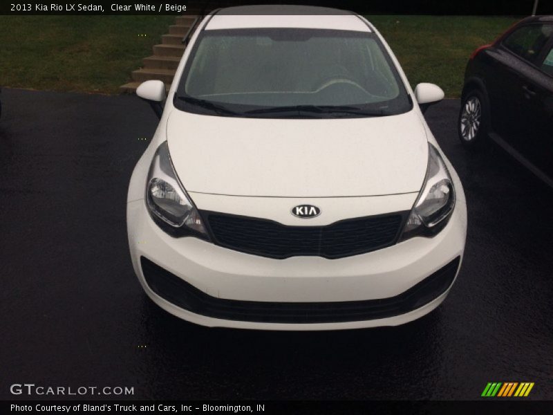 Clear White / Beige 2013 Kia Rio LX Sedan