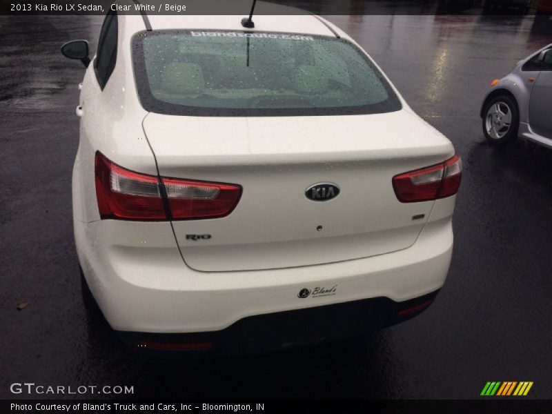 Clear White / Beige 2013 Kia Rio LX Sedan