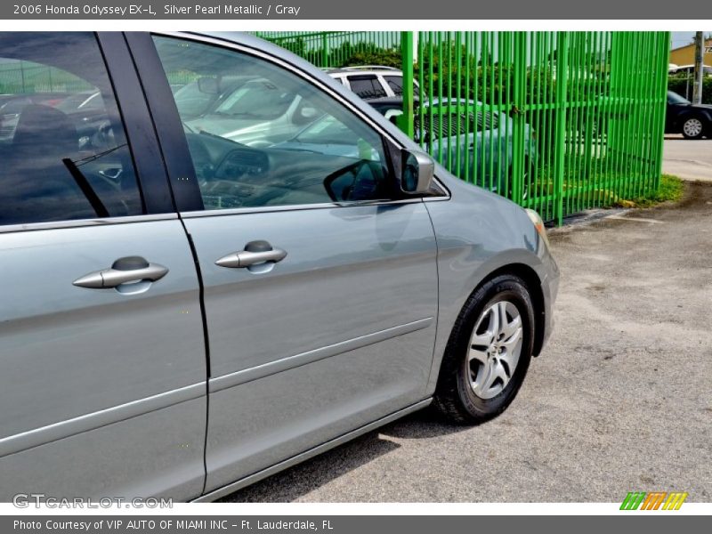 Silver Pearl Metallic / Gray 2006 Honda Odyssey EX-L