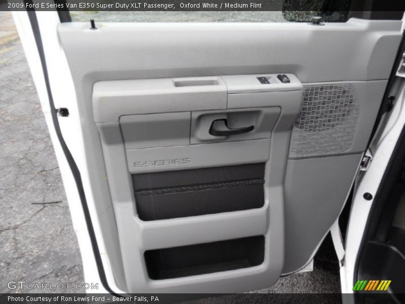 Oxford White / Medium Flint 2009 Ford E Series Van E350 Super Duty XLT Passenger