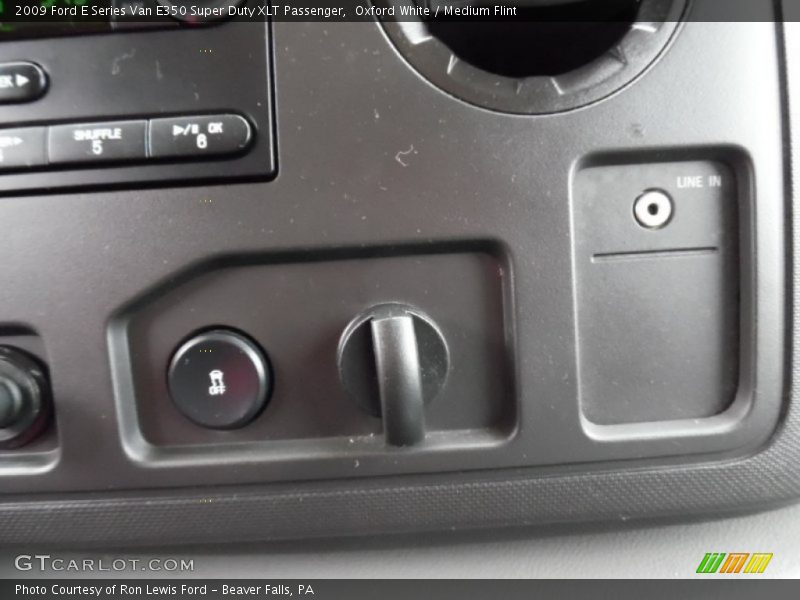 Oxford White / Medium Flint 2009 Ford E Series Van E350 Super Duty XLT Passenger
