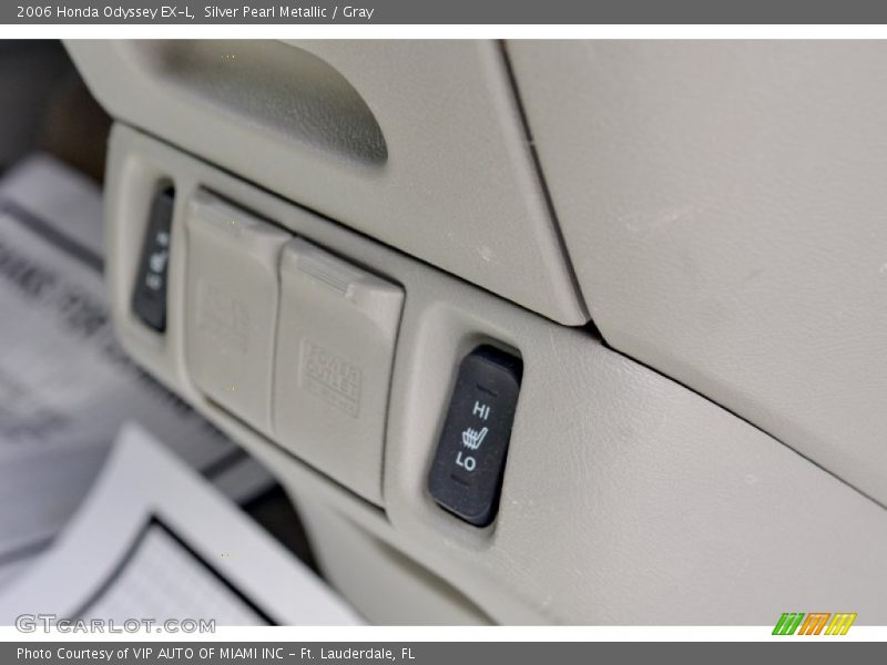 Silver Pearl Metallic / Gray 2006 Honda Odyssey EX-L