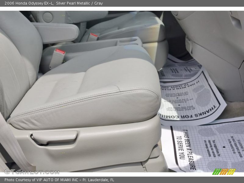 Silver Pearl Metallic / Gray 2006 Honda Odyssey EX-L