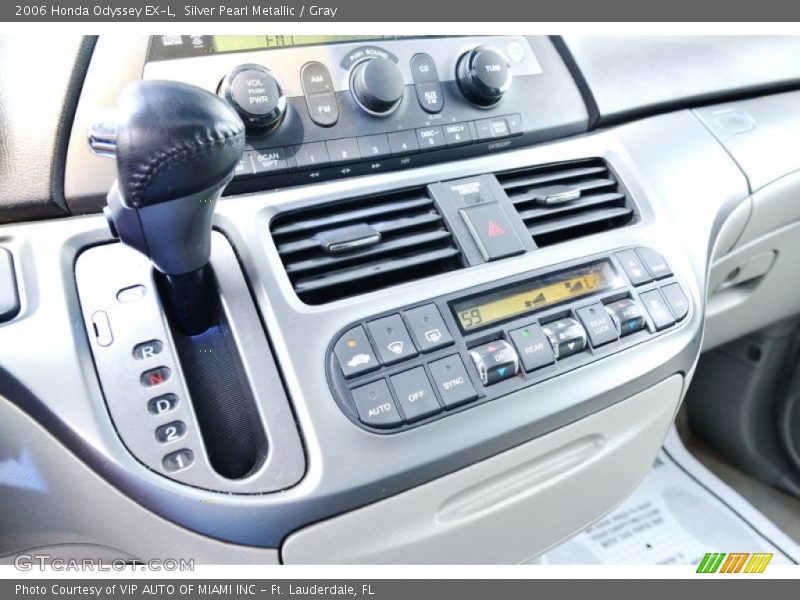 Silver Pearl Metallic / Gray 2006 Honda Odyssey EX-L