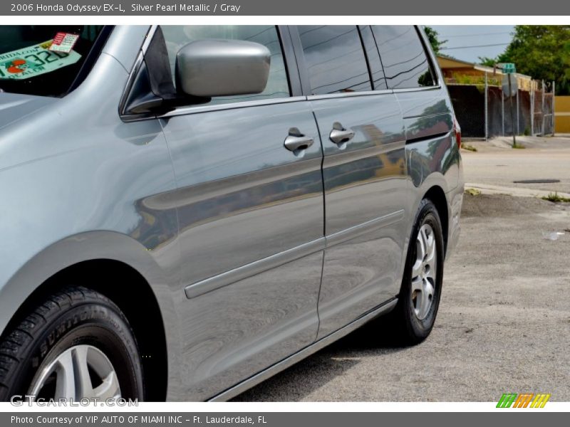 Silver Pearl Metallic / Gray 2006 Honda Odyssey EX-L