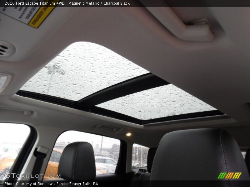 Sunroof of 2016 Escape Titanium 4WD