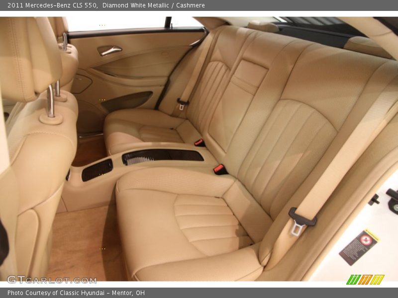 Diamond White Metallic / Cashmere 2011 Mercedes-Benz CLS 550