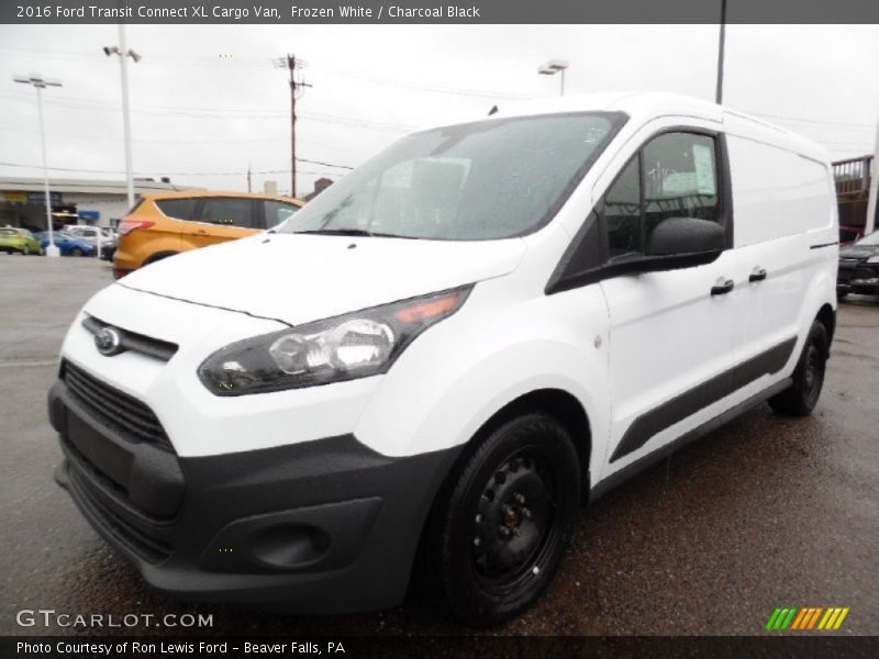 Front 3/4 View of 2016 Transit Connect XL Cargo Van
