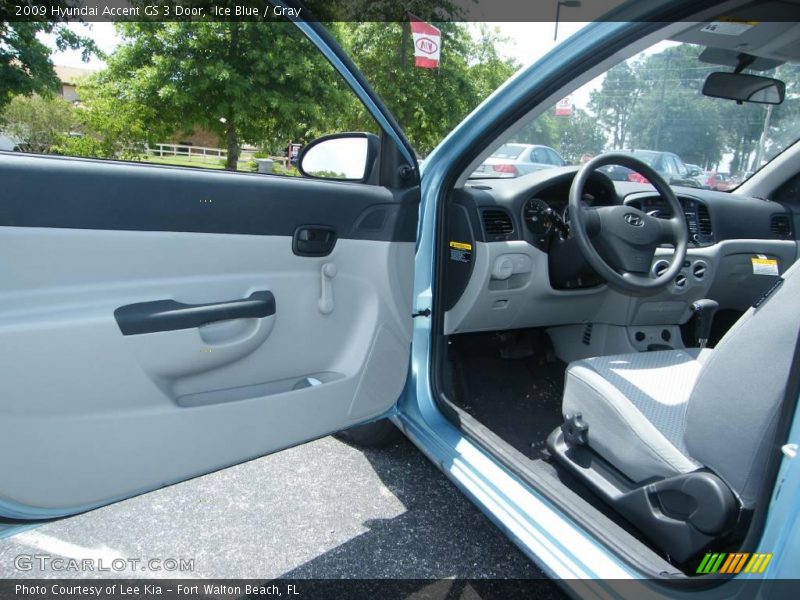 Ice Blue / Gray 2009 Hyundai Accent GS 3 Door