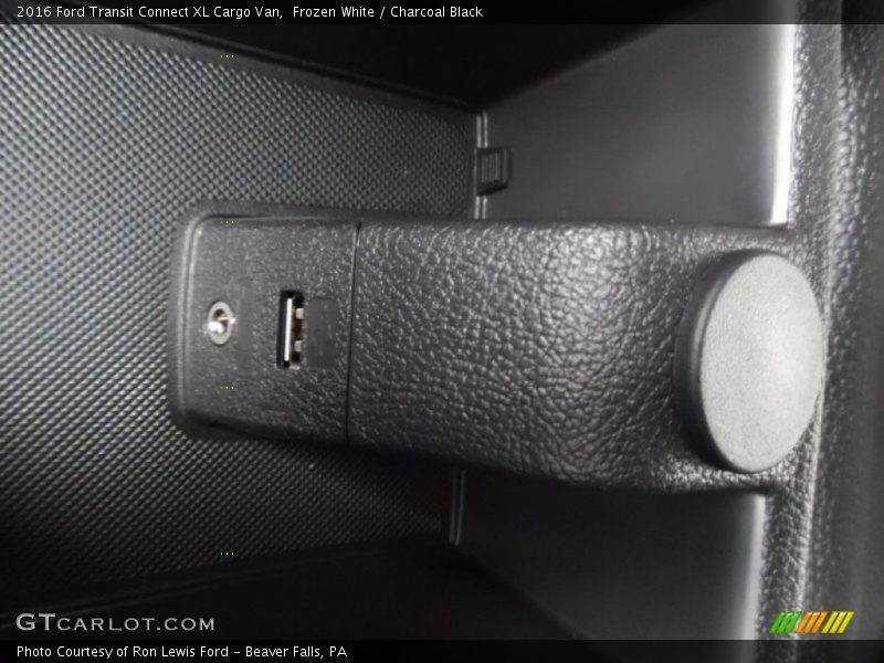 Frozen White / Charcoal Black 2016 Ford Transit Connect XL Cargo Van