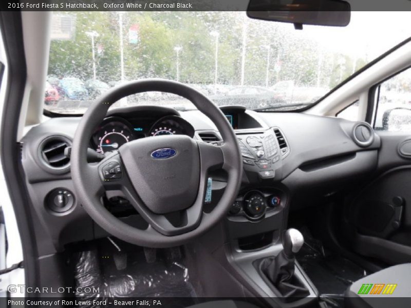 Charcoal Black Interior - 2016 Fiesta S Hatchback 