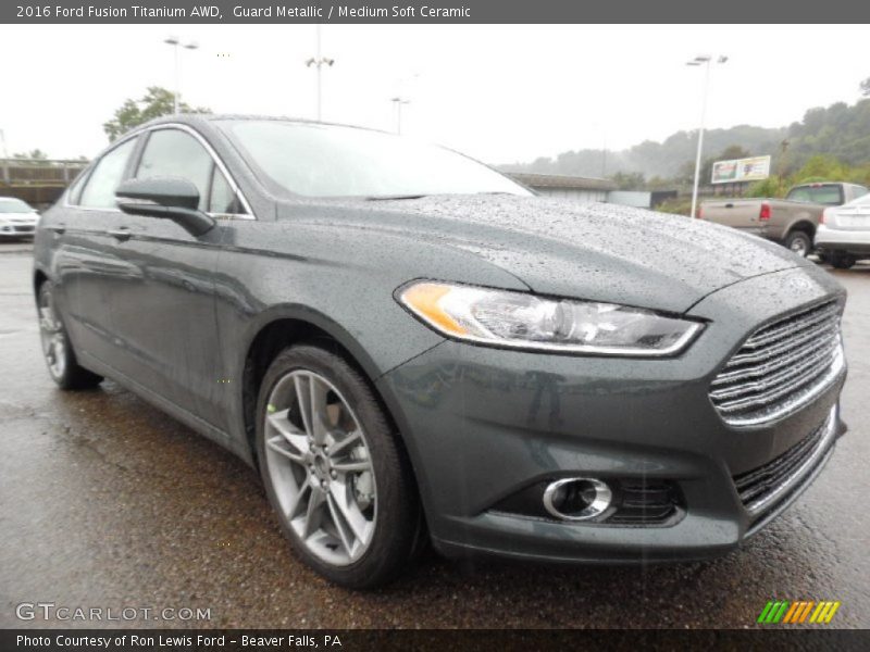 Front 3/4 View of 2016 Fusion Titanium AWD