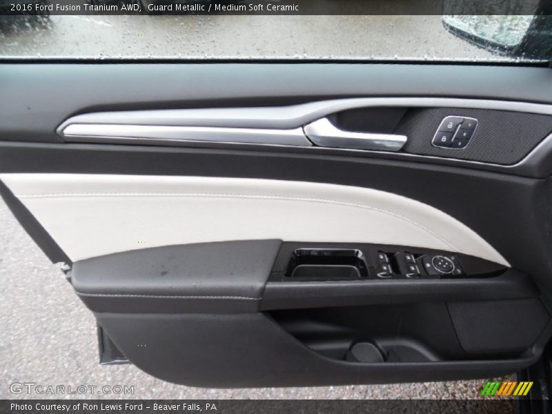 Door Panel of 2016 Fusion Titanium AWD