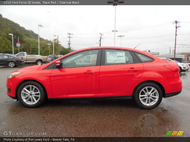  2016 Focus SE Sedan Race Red