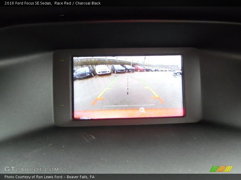 Race Red / Charcoal Black 2016 Ford Focus SE Sedan
