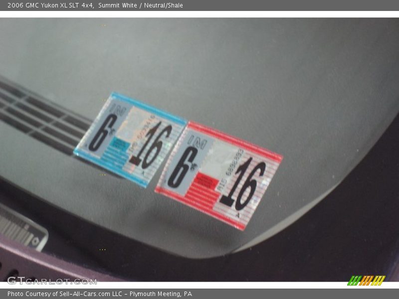 Summit White / Neutral/Shale 2006 GMC Yukon XL SLT 4x4