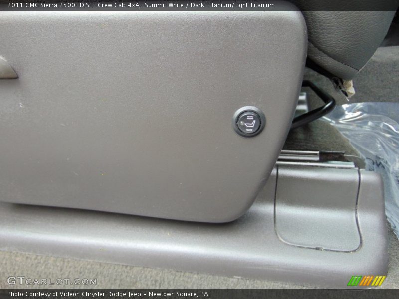 Summit White / Dark Titanium/Light Titanium 2011 GMC Sierra 2500HD SLE Crew Cab 4x4