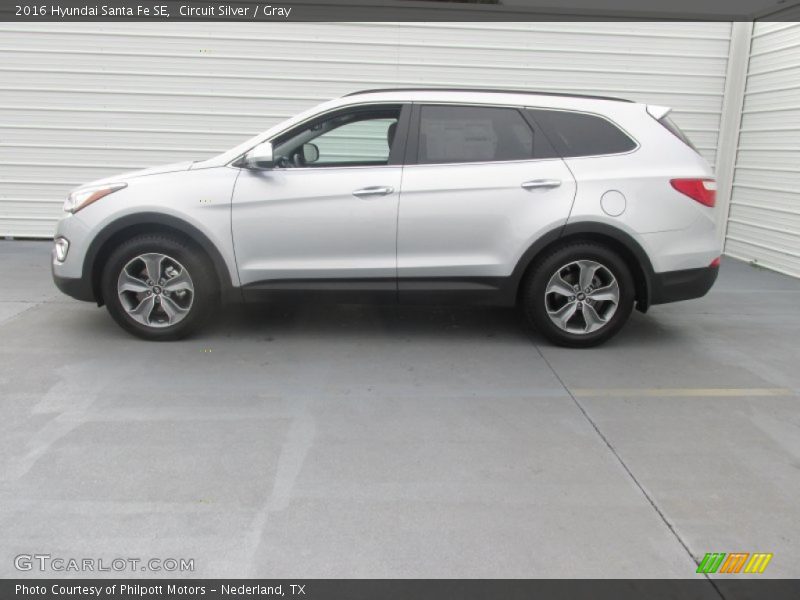 Circuit Silver / Gray 2016 Hyundai Santa Fe SE