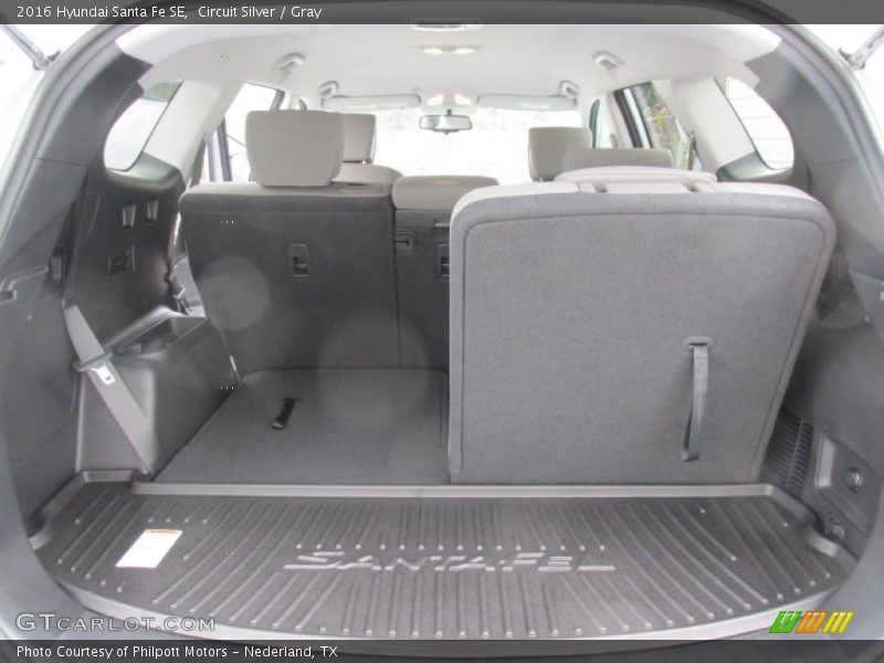  2016 Santa Fe SE Trunk