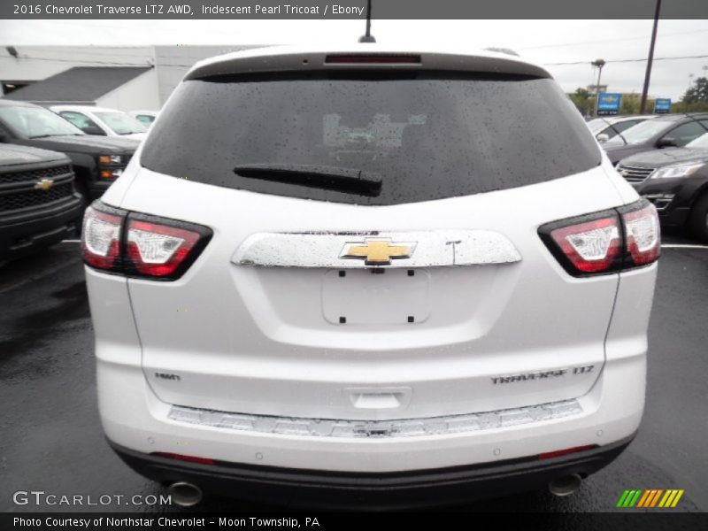 Iridescent Pearl Tricoat / Ebony 2016 Chevrolet Traverse LTZ AWD